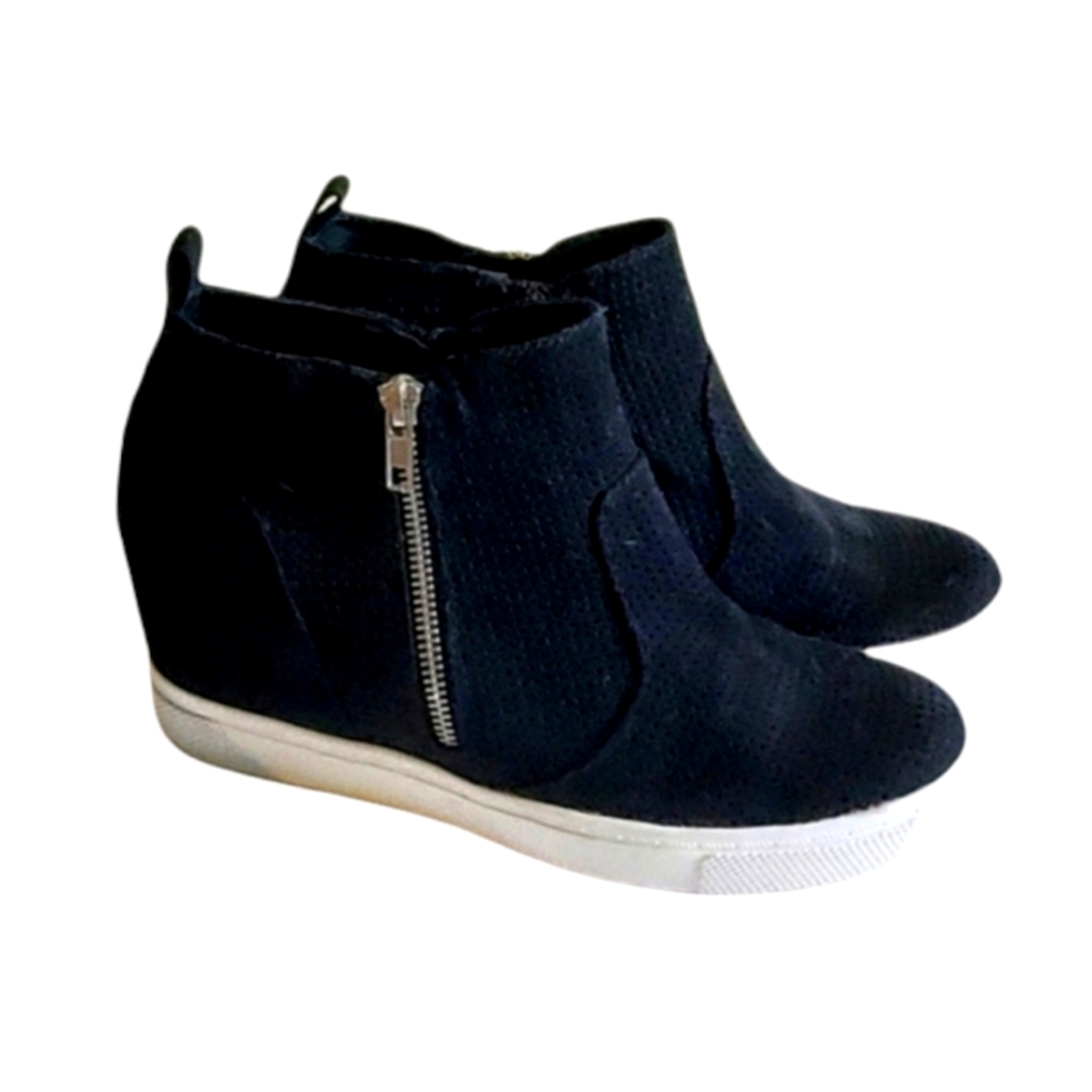 Brash wedge heel black Suede sneakers